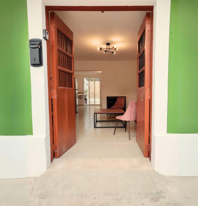 Appartement Casa Colibri Con Alberca En El Centro à Mérida Extérieur photo